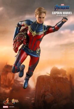 Captain Marvel (MMS575) -ToyJoyland product image 1783