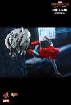 Spider-Man (Homemade Suit) (MMS552) -ToyJoyland product image 1844