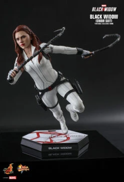 Black Widow "Snow Suit" (MMS601) -ToyJoyland product image 2007
