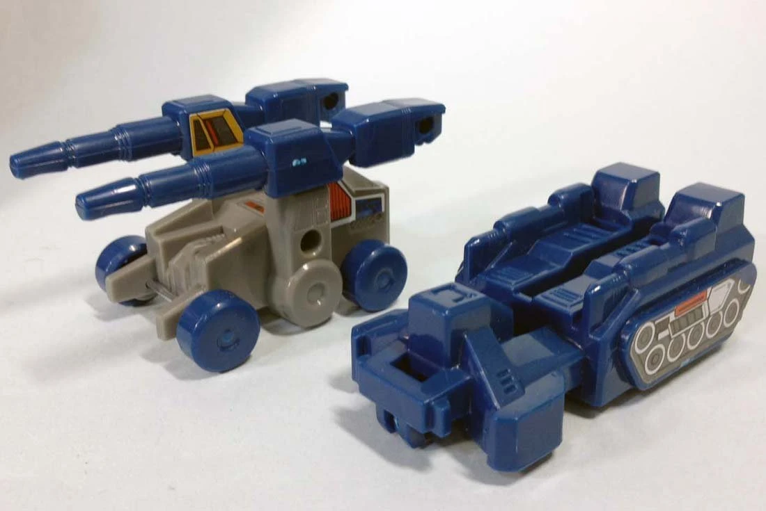 Transformers Encore Series Ultimate Class: Fortress Maximus 7 Transformers Encore Series Ultimate Class: Fortress Maximus - Image 7