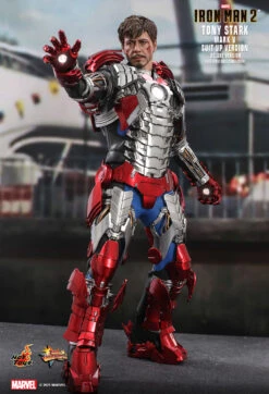 Tony Stark Mark V Suit Up Version "Deluxe Version" (MMS600)