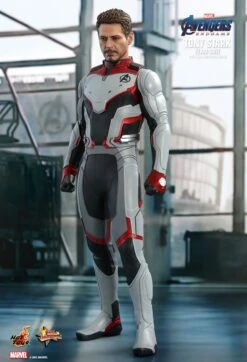 Tony Stark "Team Suit" (MMS537)